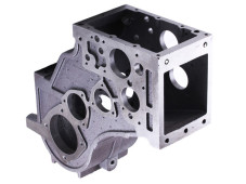Корпус КПП (кріплення до напіврами - 5 болтів) - КПП/6 YBX