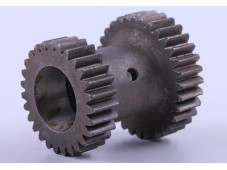 Шестерня проміжна вала відбору потужності діаметр 40 мм H-91 мм Z-27/32 DongFeng 244/240