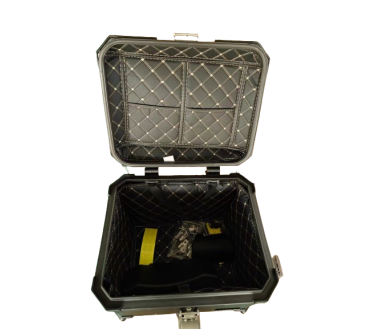 Кофр прямокутний TTG для мотоцикла, алюмінієвий чорний, зі спинкою та двома замками 45л