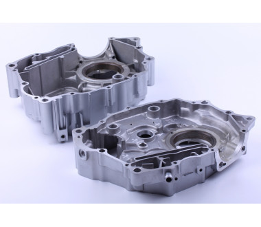 Картер двигуна, к-т 2 шт: лев. + Прав. - СВ-125/150