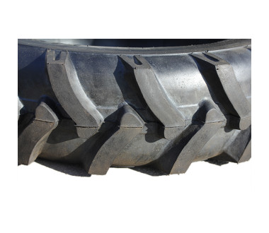 Покришка з камерою 9.50*22 ТАТА 8PR (мінітрактор)