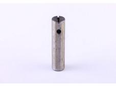 Вал промежуточной шестерни раздаточной коробки Foton 240/244