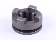 Муфта (шестерня) блокування диференціала рухлива Z-4/8 (старого зразка) Foton 244, ДТЗ 240