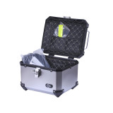 Кофр прямоугольный для мотоцикла пластиковый серебрянный с черным, 45л - YBX