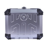 Кофр прямоугольный для мотоцикла пластиковый серебрянный с черным, 45л - YBX