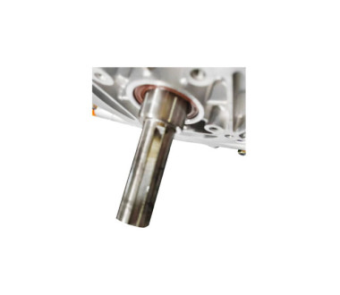 Двигун 186FE – дизель (під шпонку діаметр 25 мм) (9 к.с.) з електростартером – YBX