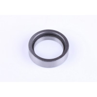 Втулка полуоси переднего моста (втулка ступицы) диаметр 62 мм DongFeng