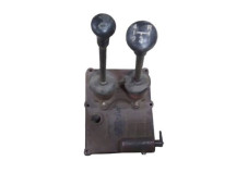 Крышка КПП с рычагами в сборе Jinma 404