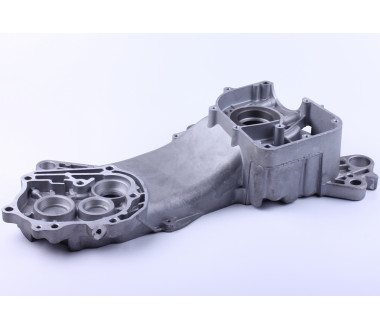 Картер лівий (коротка нога) – 50CC4T