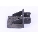 Кронштейн тяги обмежувальної правий (навісного мех-ма) Foton 240