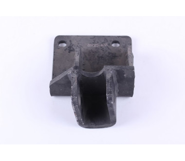 Кронштейн тяги обмежувальної правий (навісного мех-ма) Foton 240