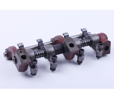 Вісь коромисел у зборі TY295 Xingtai 220/224