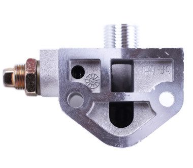 Кронштейн масляного фільтра з клапаном тип 2 КМ385ВТ DongFeng 240/244, Foton 240/244, Jinma 240/244