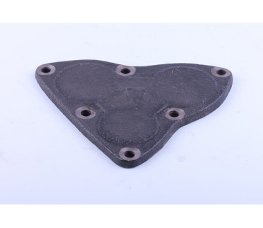 Кришка підшипника КПП ліва 2/3/4-ї передачі Xingtai 24B, Shifeng 244, Taishan 24