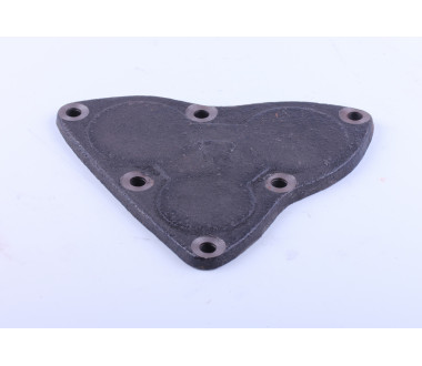 Кришка підшипника КПП ліва 2/3/4-ї передачі Xingtai 24B, Shifeng 244, Taishan 24