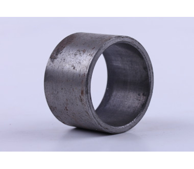 Втулка розпірна передня проміжного валу L-29 мм діаметр 38/45 мм DongFeng 240/244